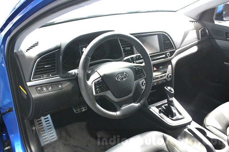 Hyundai ra mat Elantra 2016 